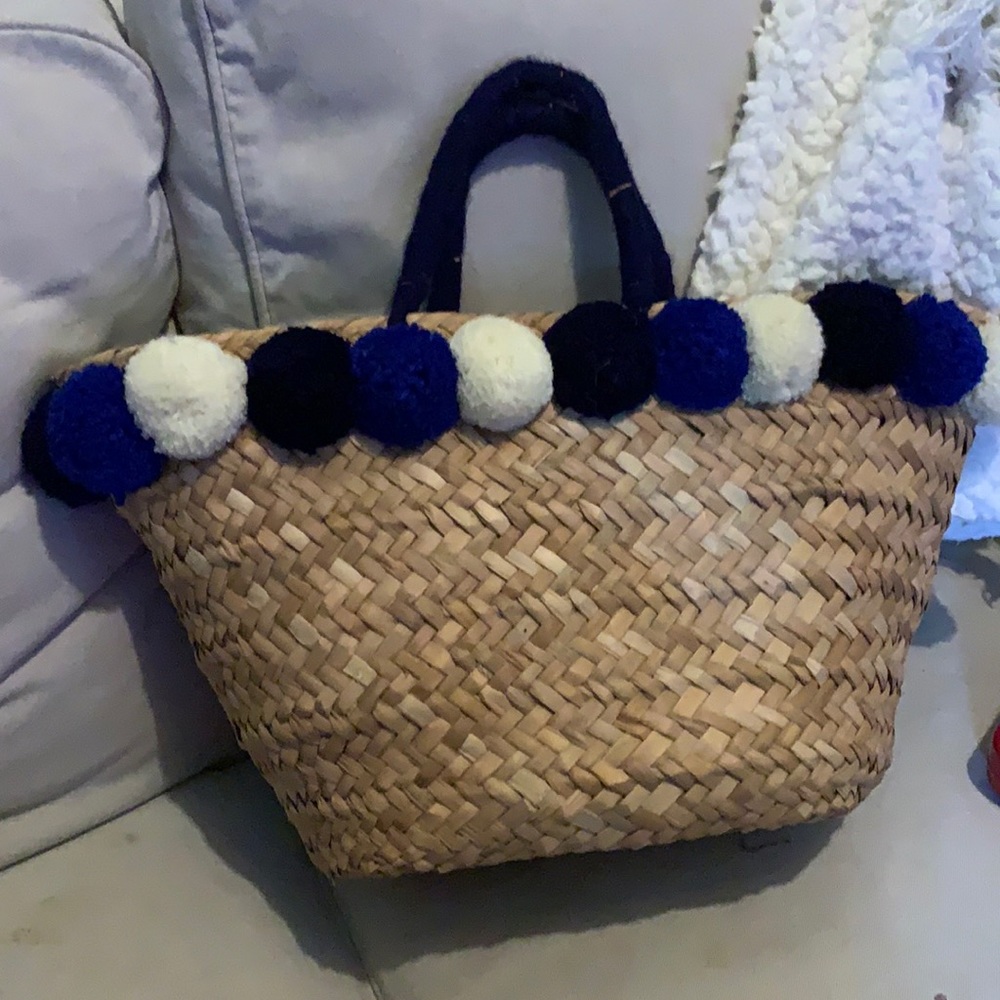 KAYU x Vineyard Vines bag